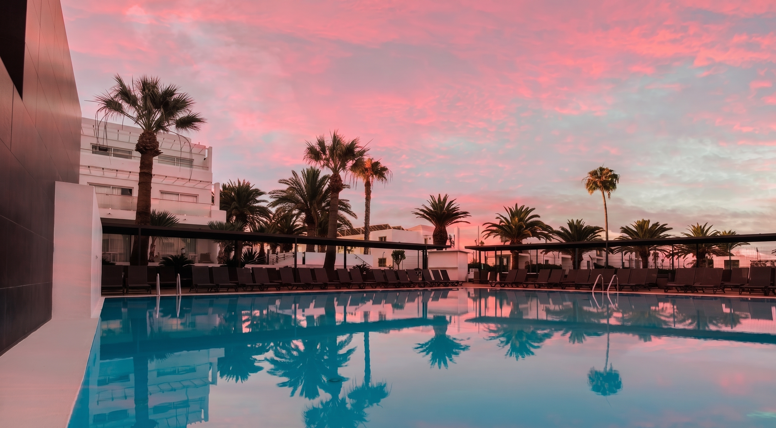 Aequora Lanzarote Suites