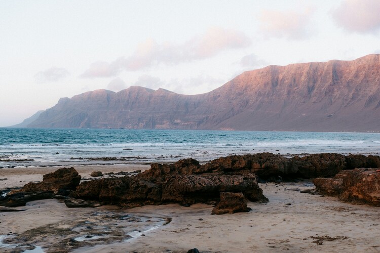 Why drive to Playa de Famara?